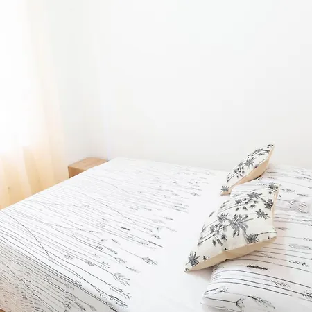 Appartement Marne Ii - 3 Pièces - Parking - Carré D'or